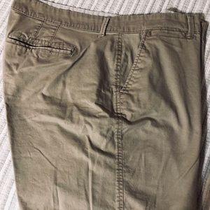 Old Navy Khaki Shorts 18